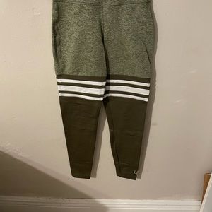 BOMBSHELL SPORTSWEAR LEGGINGS